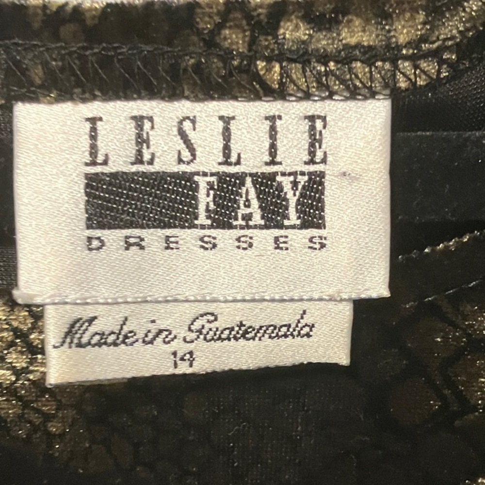 Leslie Fay Black and Gold Tank Top - Picture 2 of 5